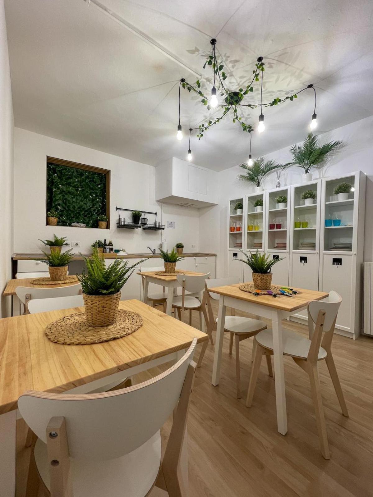 Homestay Home In Town - Home In City Life *