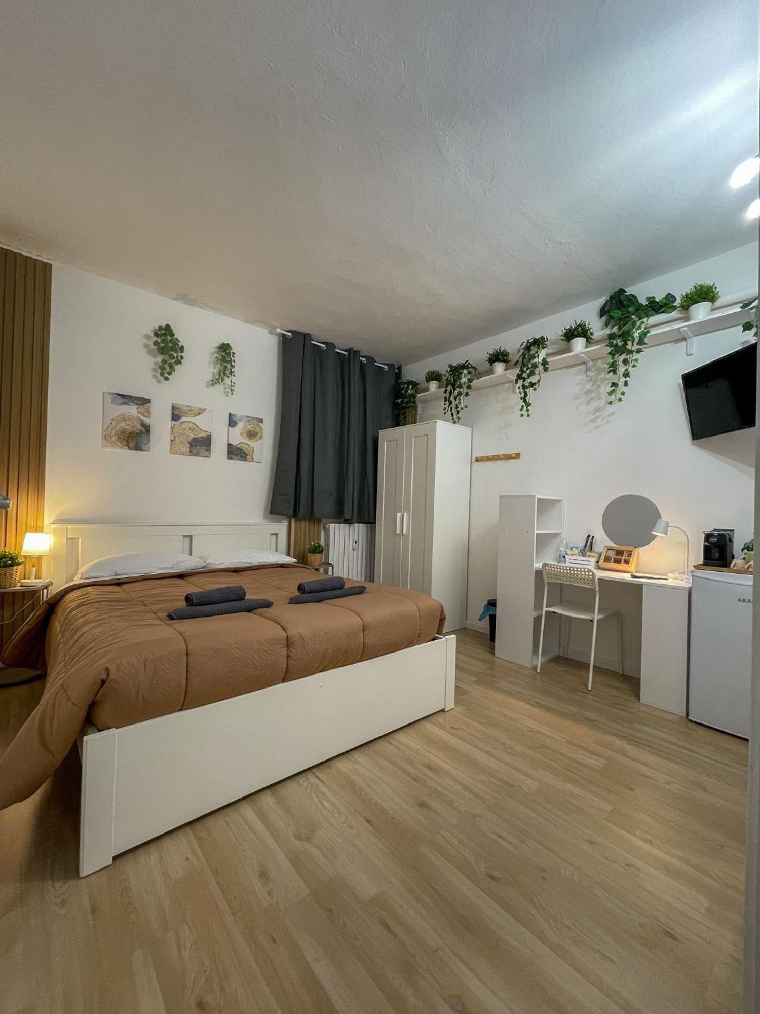 Home In Town - Home In City Life Homestay