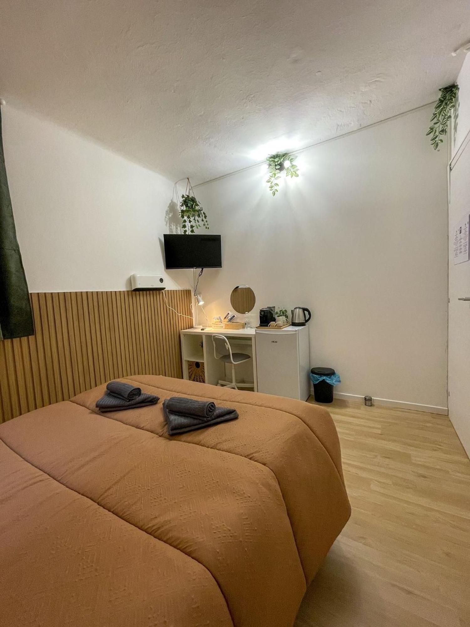 Home In Town - Home In City Life Homestay